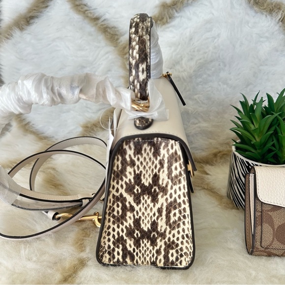 Coach Pepper Satchel and Wallet In Signature Canvas - Picture 7 of 16